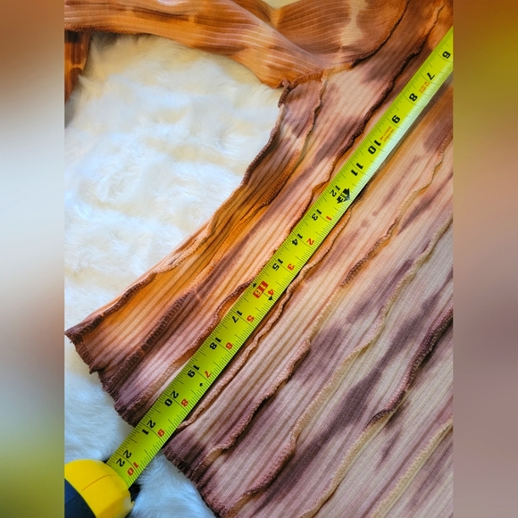 Pretty Little Thing | Ribbed Tie Dye Contrast Seam Long Sleeve Top | Size 6 NWOT - Picture 9 of 12